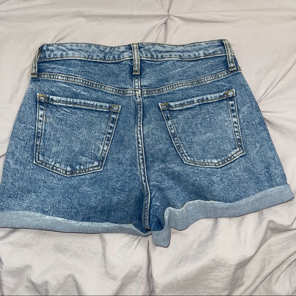 High Rise Cuffed Shorts - Picture 3 of 3